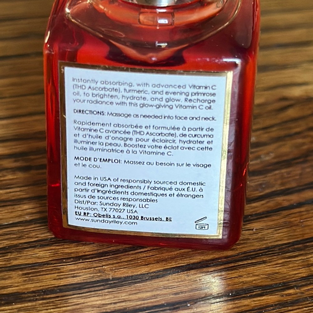 Sunday Riley C.E.O. Glow Face Oil - Red - Picture 2 of 2